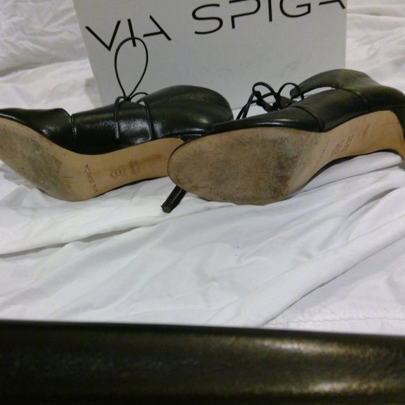 Via Spiga Heels - 6.5 - Picture 3 of 11